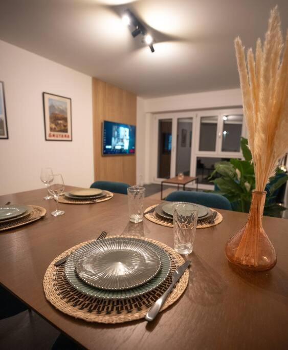 Appartement Spacieux Au Centre De La Gruyere Broc Zewnętrze zdjęcie
